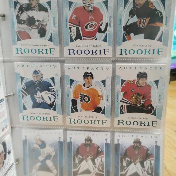 Hockey Mystery Packs - Picture 3 of 12